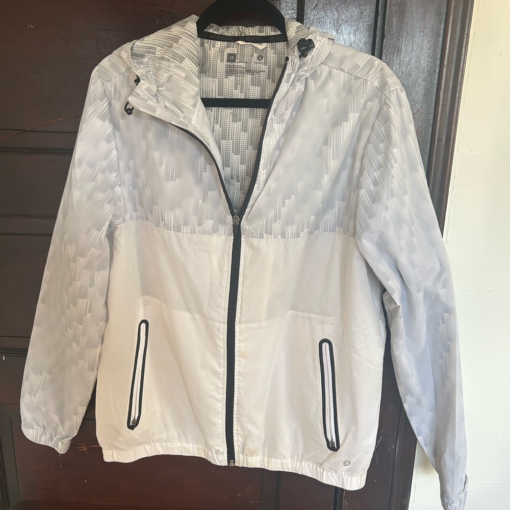 Xersion White and Gray Windbreaker Jacket